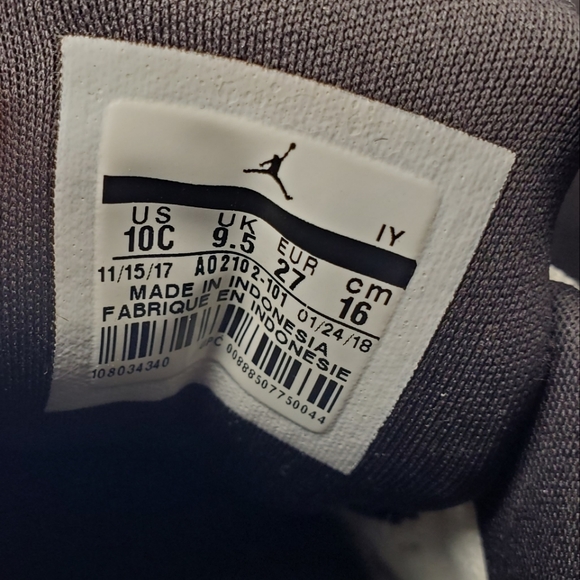 Nike Air Jordan TE 2 Low A02102-101 White Black Basketball Shoes Size 10C Childs - Picture 5 of 6